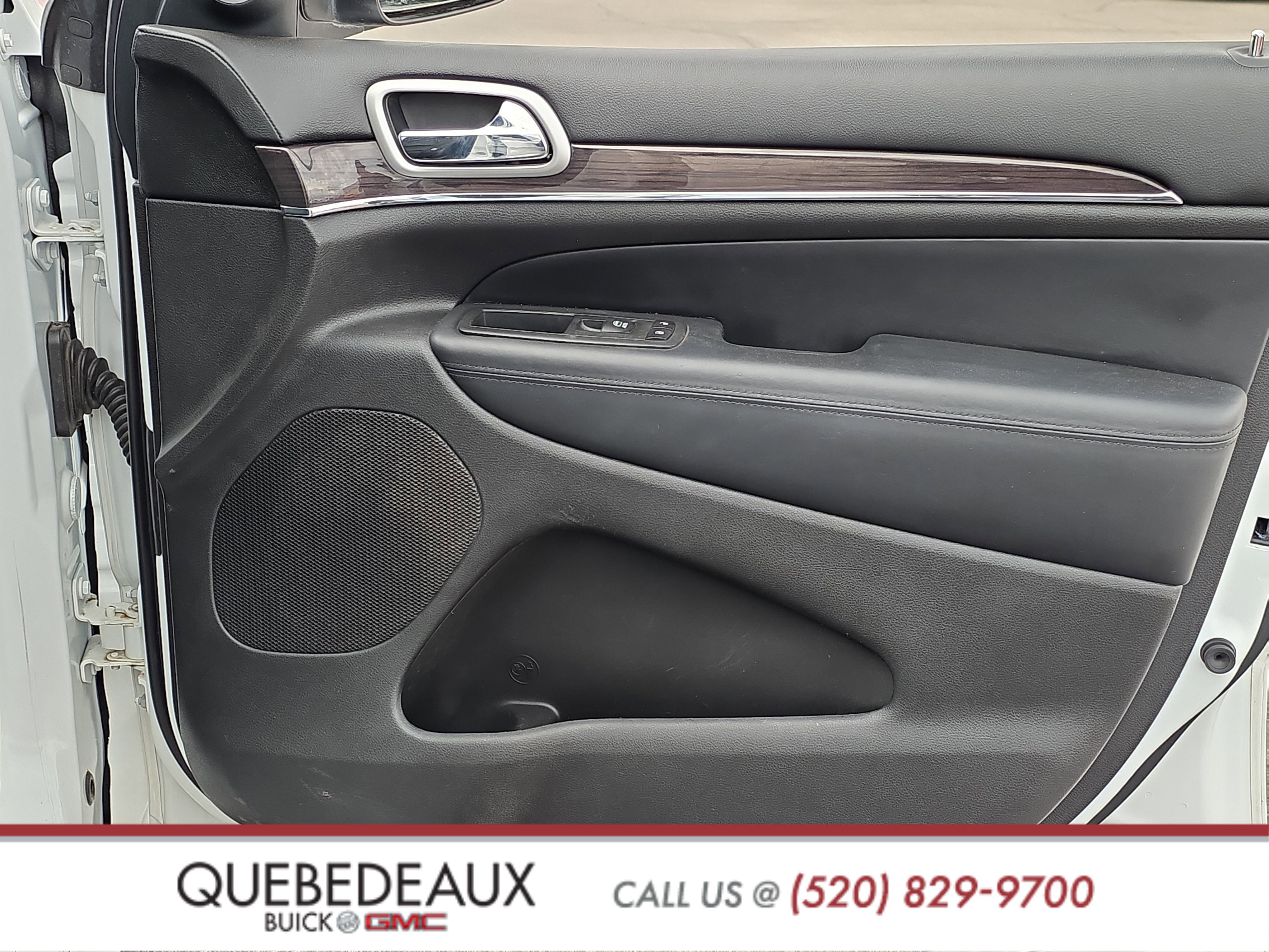 Used 2018 Jeep Grand Cherokee Overland AWD/4WD image 24