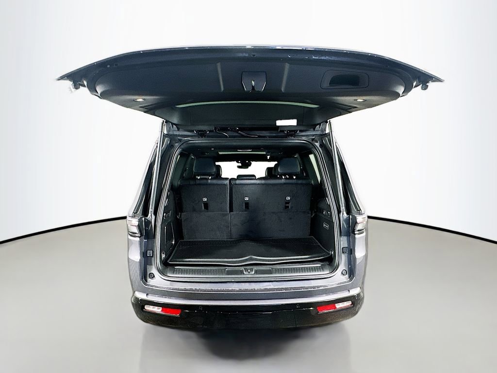 New 2026 Jeep Grand Wagoneer Limited AWD/4WD image 16
