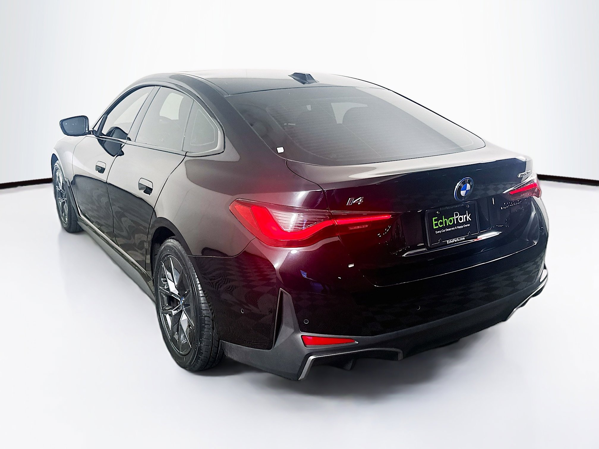 Used 2023 BMW i4 eDrive35 w/ Premium Package RWD image 5