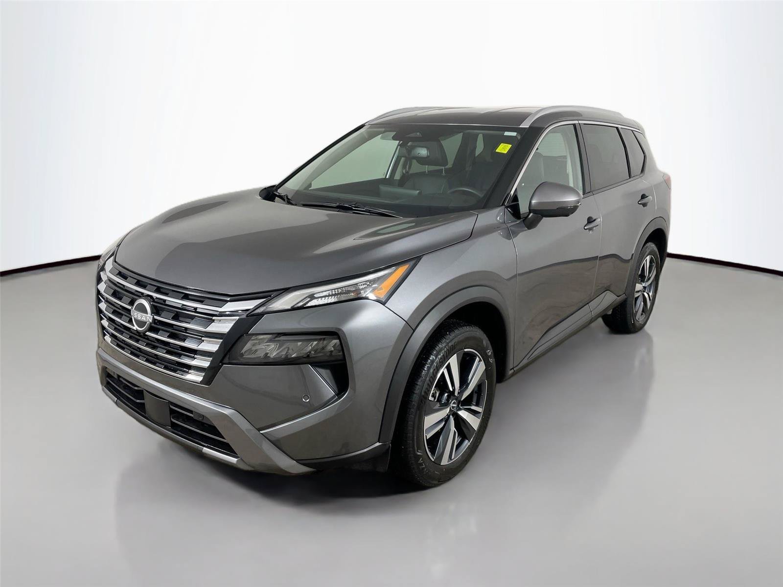 Used 2026 Nissan Rogue SL AWD/4WD image 4