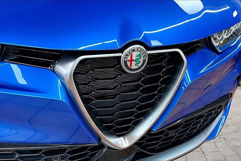 Used 2024 Alfa Romeo Tonale Ti w/ Premium Interior Package AWD/4WD image 26
