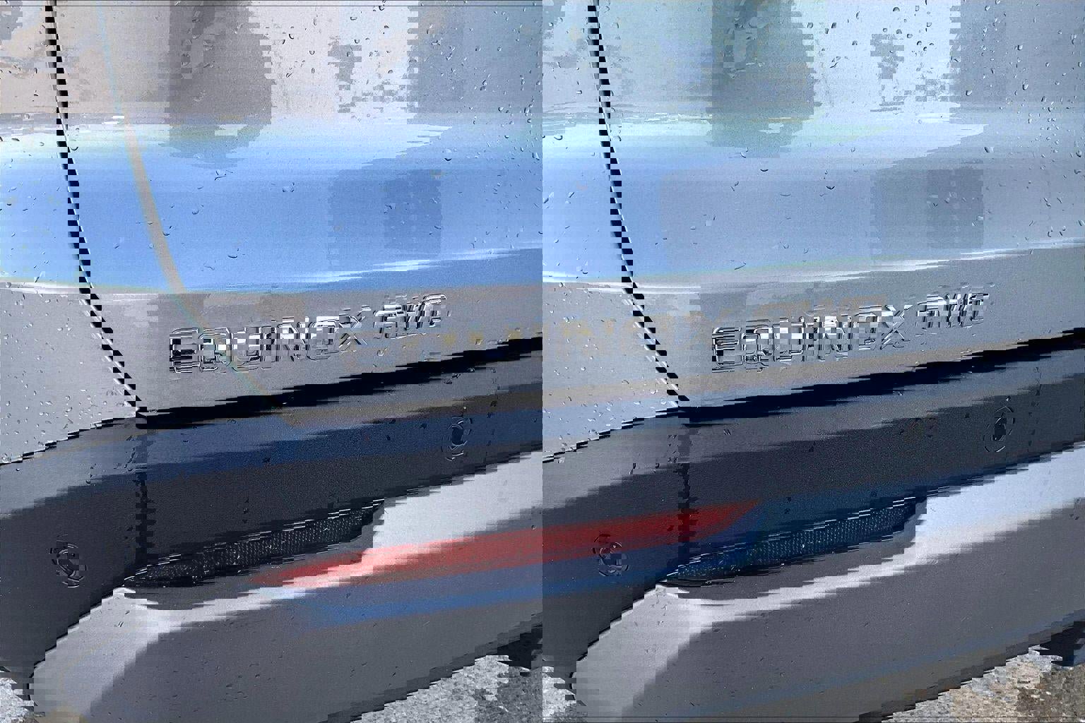 Used 2025 Chevrolet Equinox LT AWD/4WD image 30