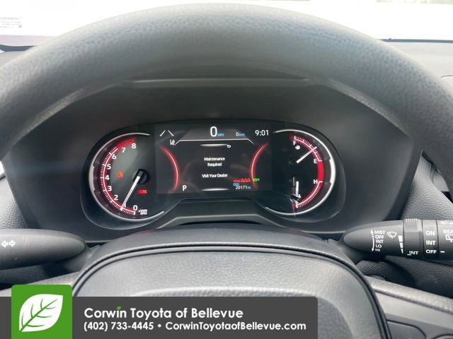 Used 2025 Toyota RAV4 XLE AWD/4WD image 9