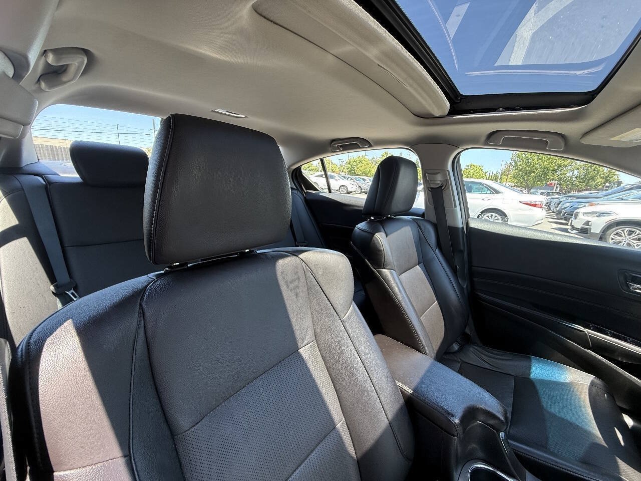 Used 2014 Acura ILX w/ Technology Package FWD image 19