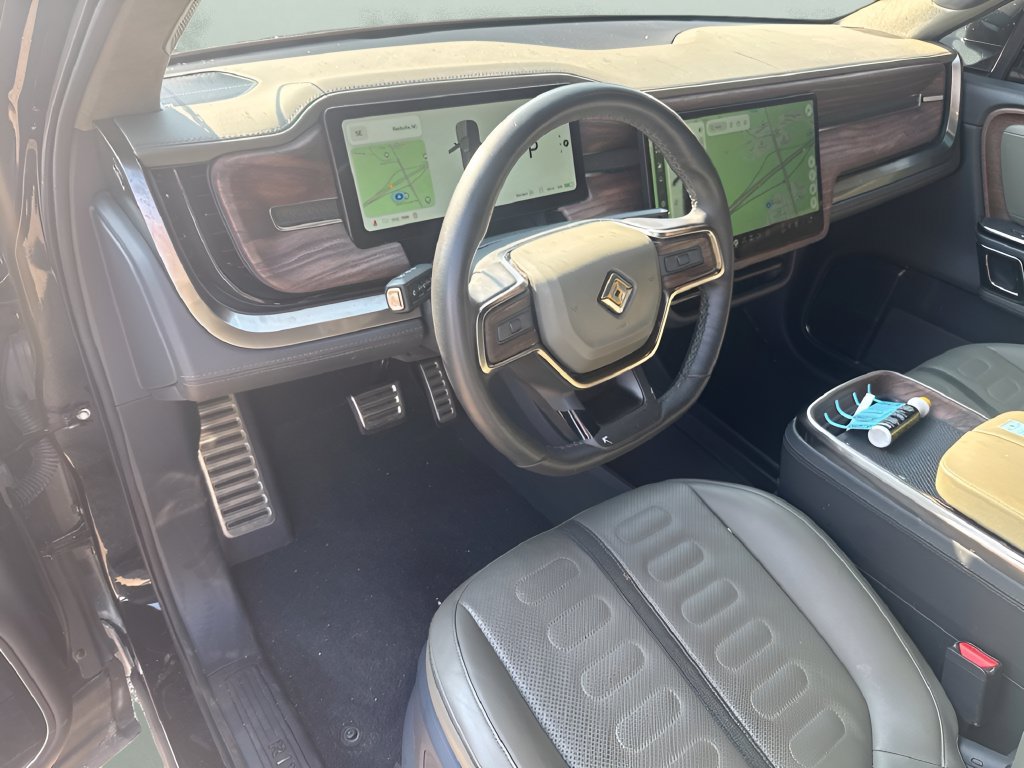 Used 2022 Rivian R1T Adventure AWD/4WD image 10