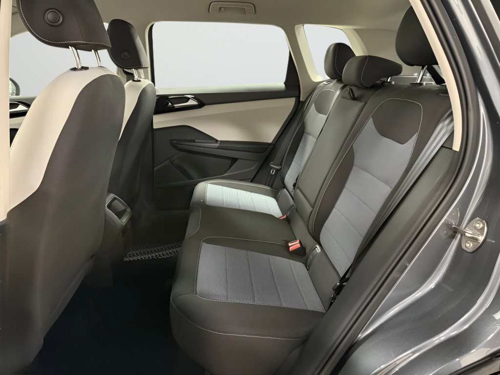 New 2026 Volkswagen Taos S image 18