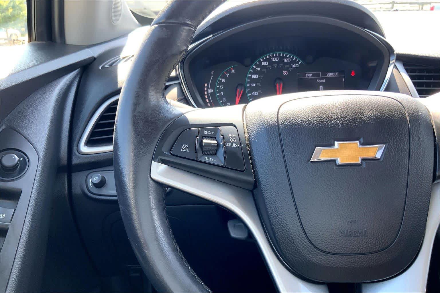 Certified 2022 Chevrolet Trax LT w/ Driver Confidence Package AWD/4WD image 24