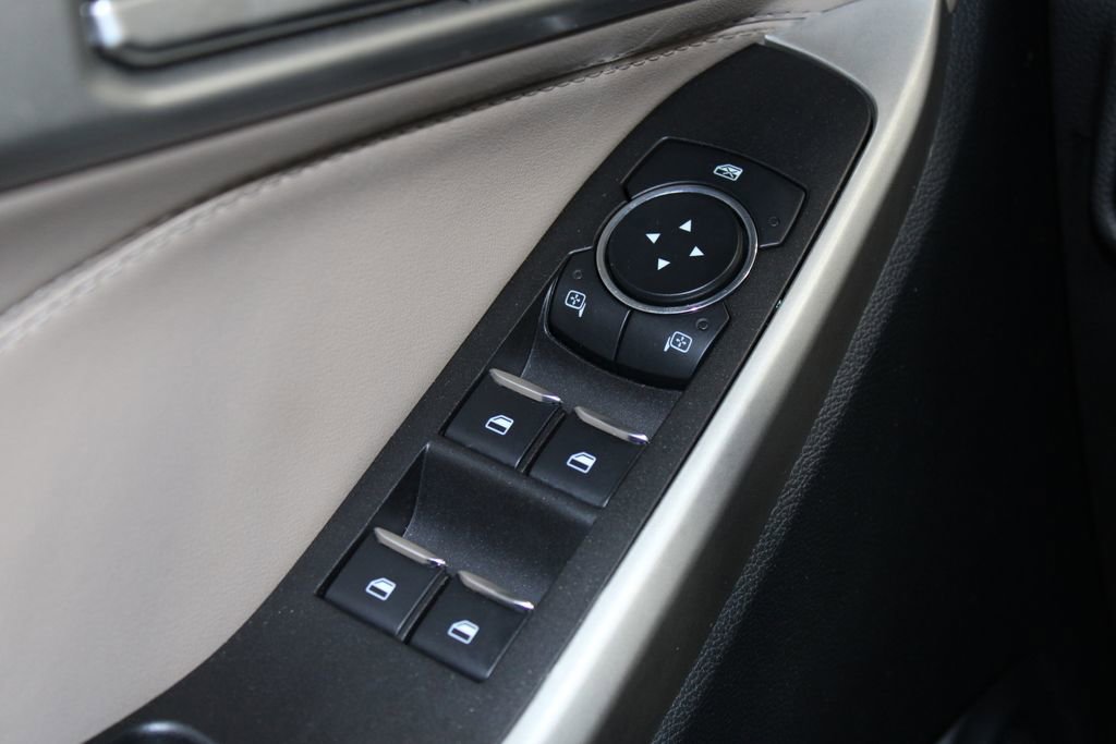 Used 2023 Ford Explorer XLT w/ Equipment Group 202A image 42