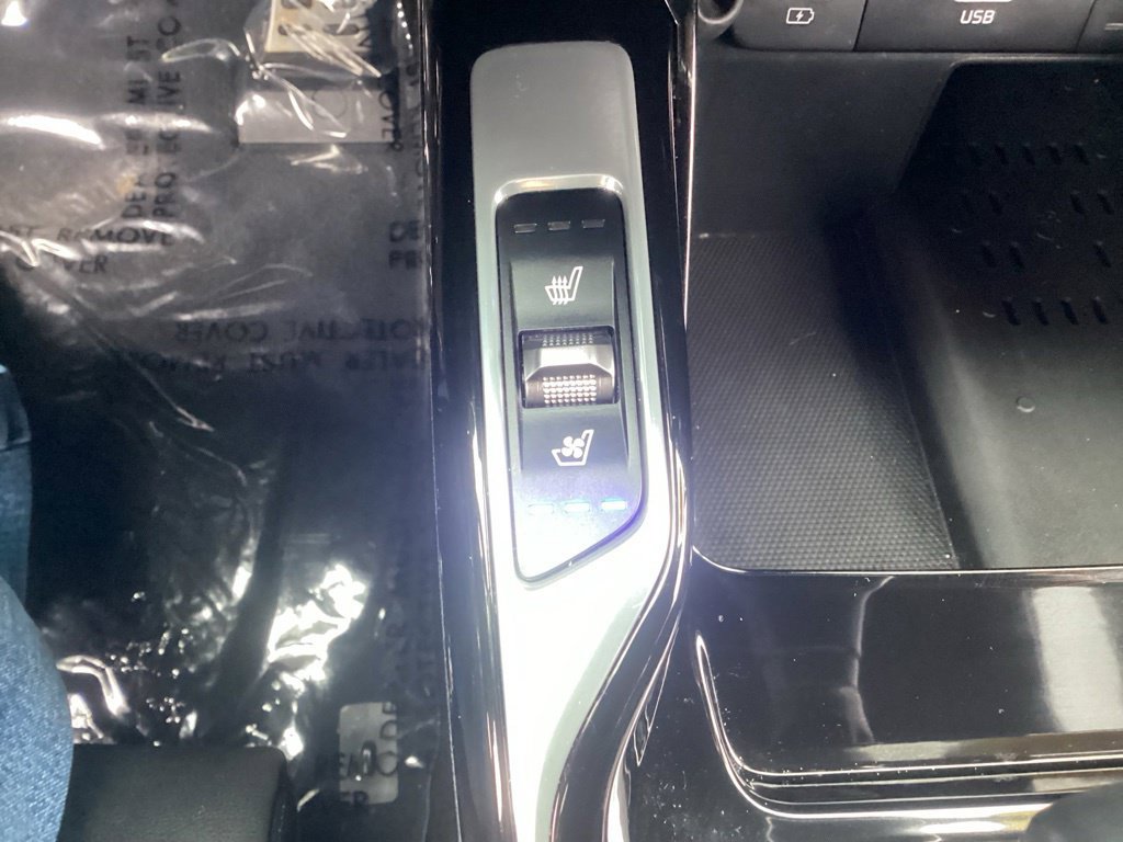 Used 2023 Kia Sorento SX AWD/4WD image 30