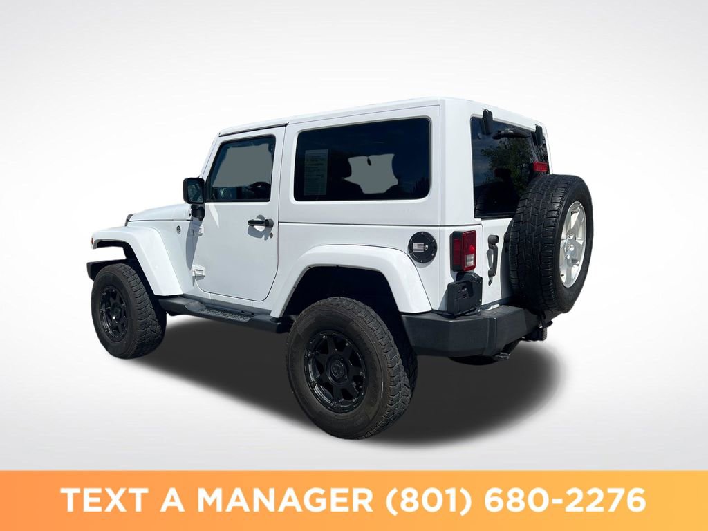 Used 2016 Jeep Wrangler Sahara w/ Connectivity Group AWD/4WD image 3