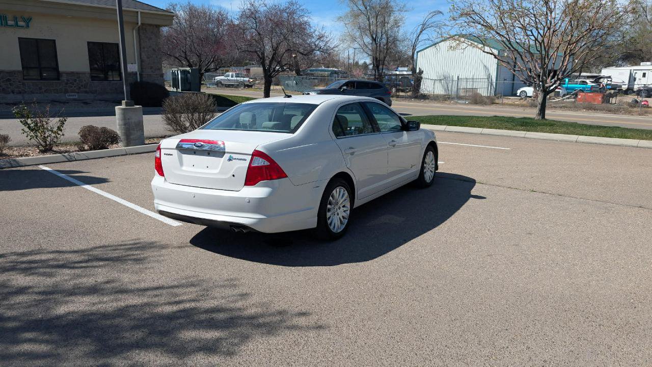 Used 2012 Ford Fusion Hybrid FWD image 5