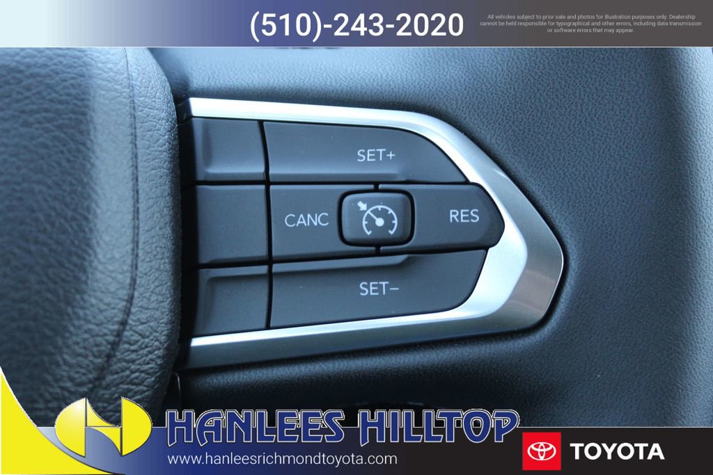 Used 2026 Jeep Compass Latitude image 29
