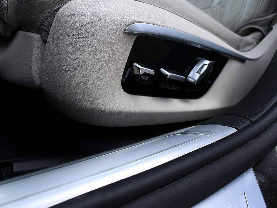 Used 2016 BMW 750i RWD image 12