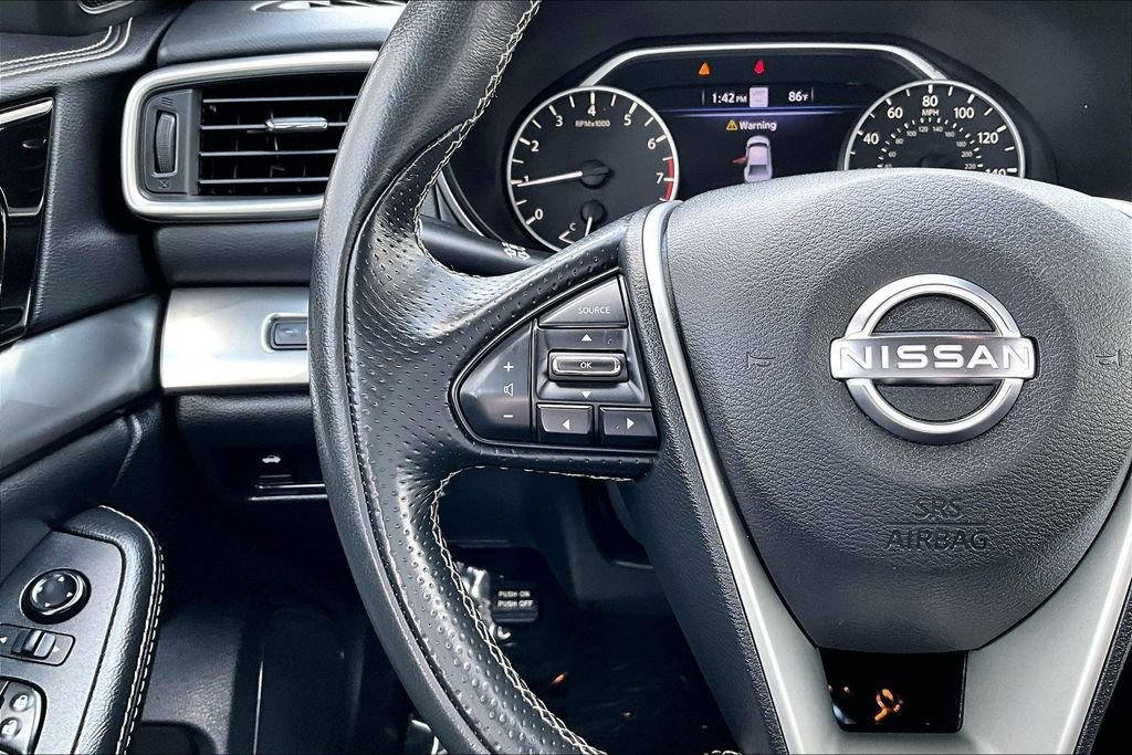 Used 2023 Nissan Maxima SL FWD image 13