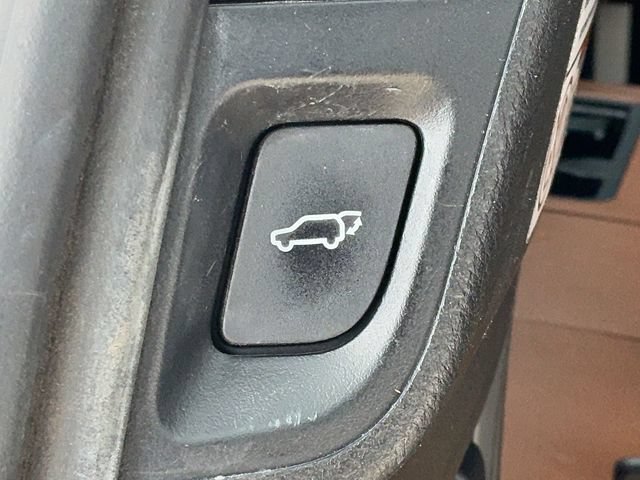 Used 2016 Toyota Sequoia Platinum RWD image 26