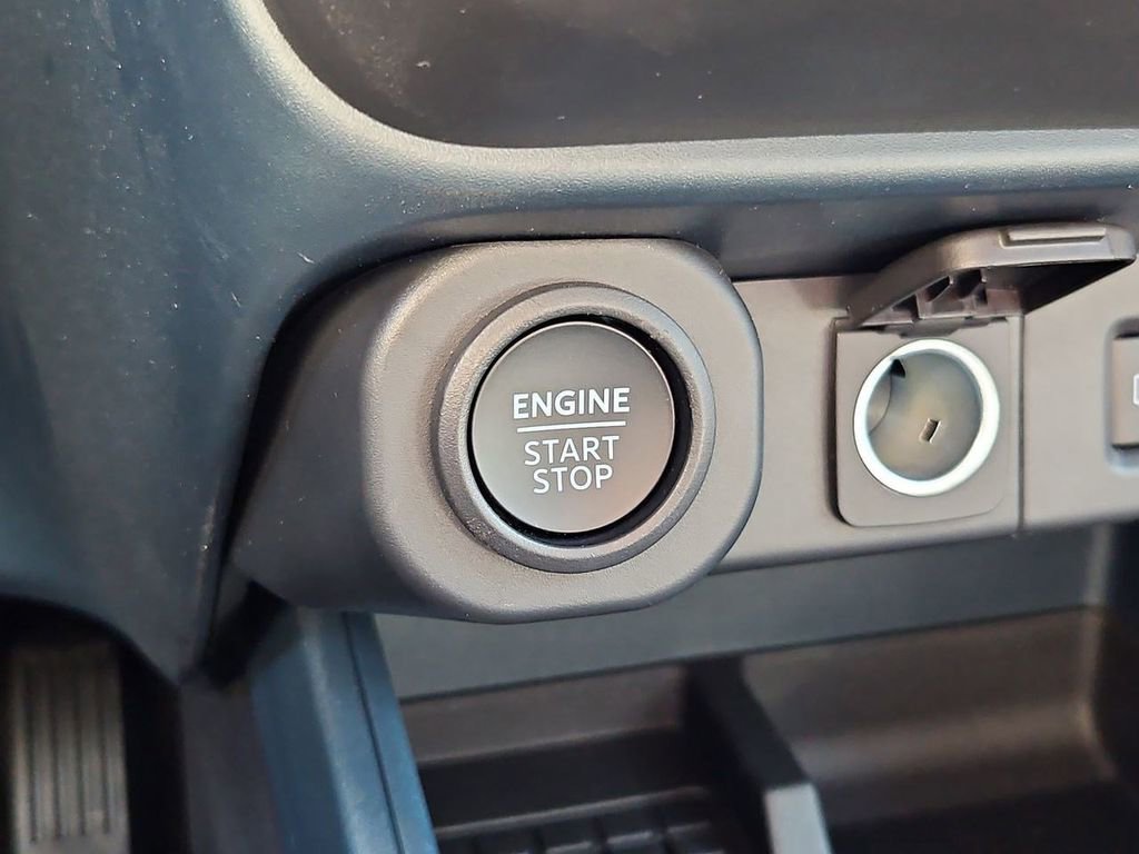 New 2025 Ford Maverick Lariat w/ Black Appearance Package image 16