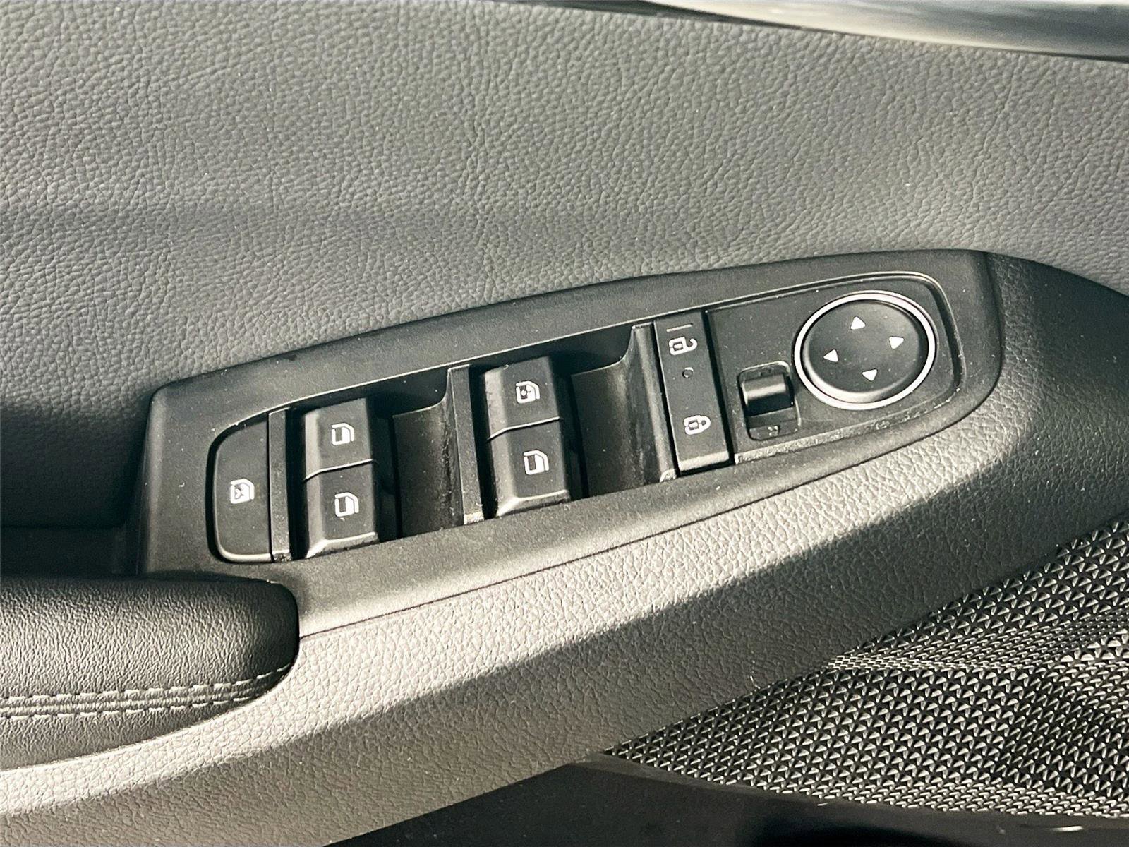 Used 2024 Kia Seltos EX image 20