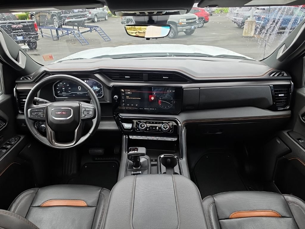 Used 2023 GMC Sierra 1500 AT4 w/ Technology Package AWD/4WD image 28
