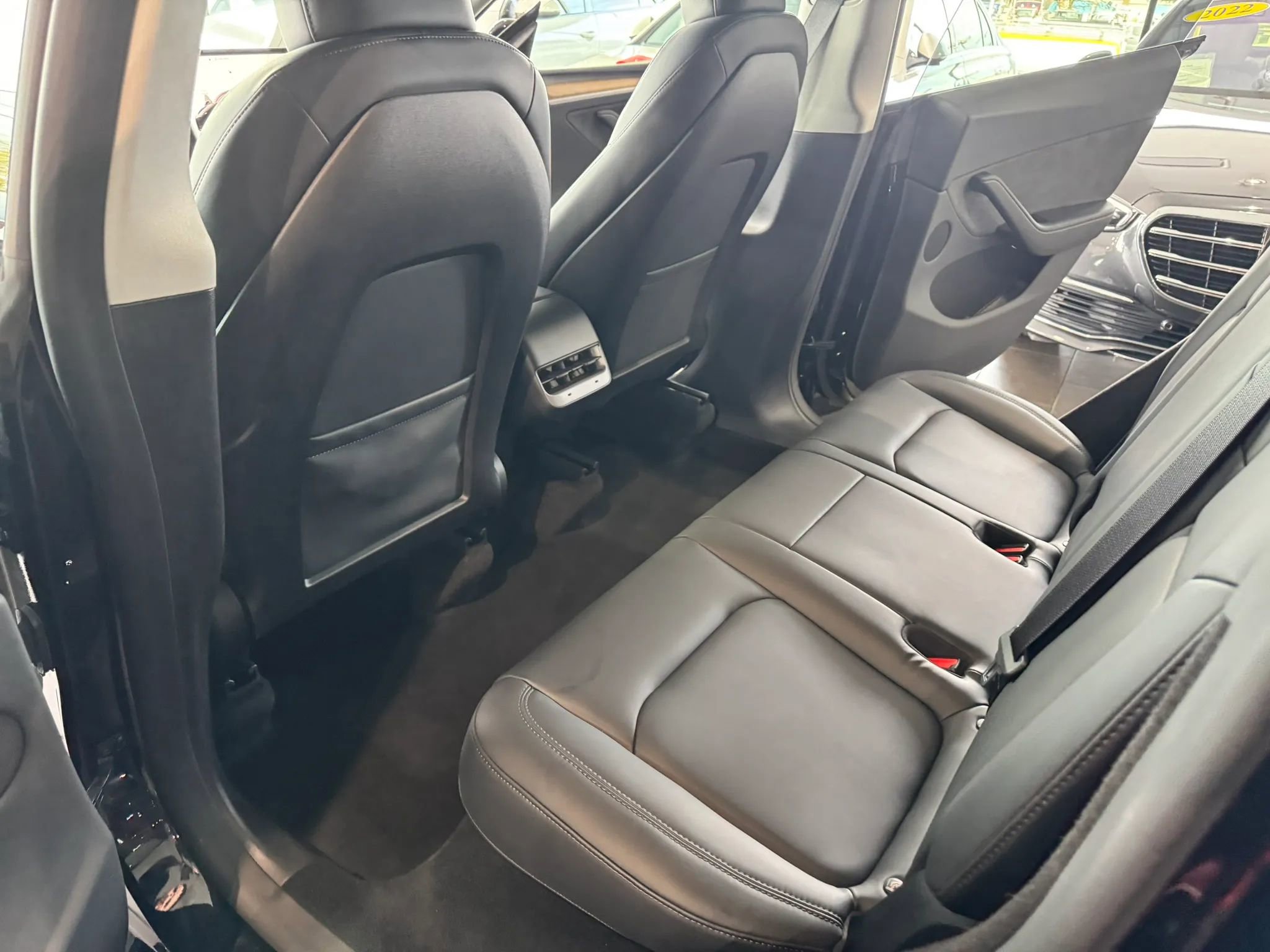 Used 2024 Tesla Model Y Long Range image 18