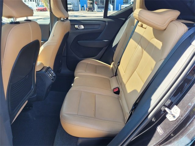 Used 2021 Volvo XC40 T5 Inscription image 7