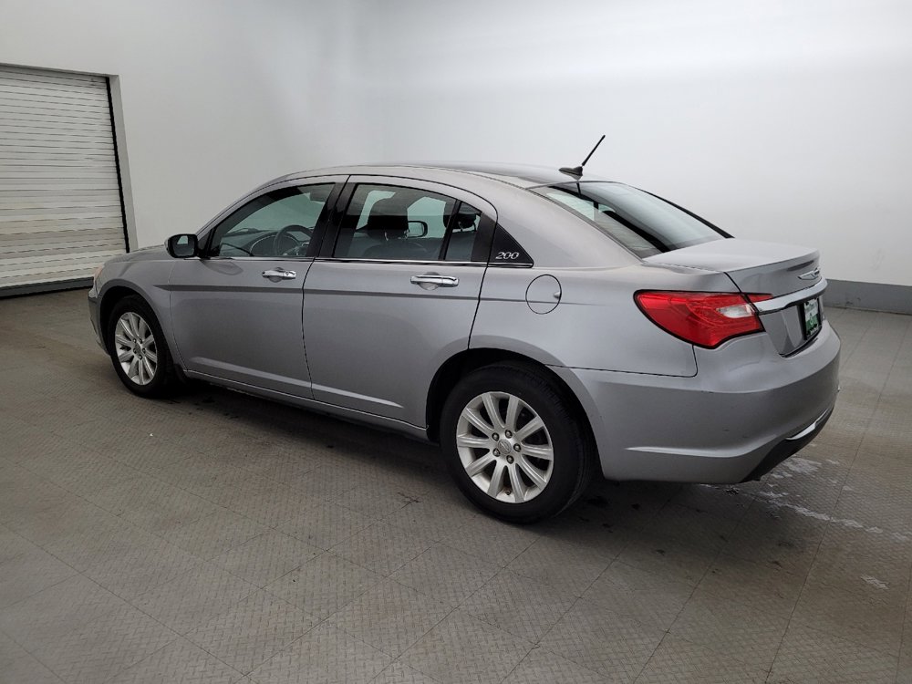Used 2014 Chrysler 200 Limited image 3