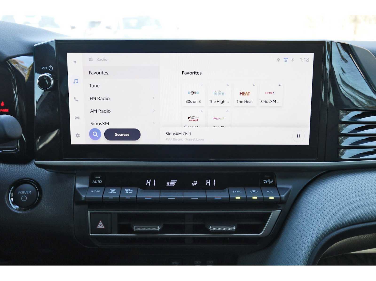 Used 2025 Toyota Camry SE image 22