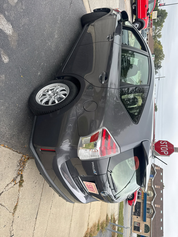 Used 2015 Toyota Prius V Three image 6
