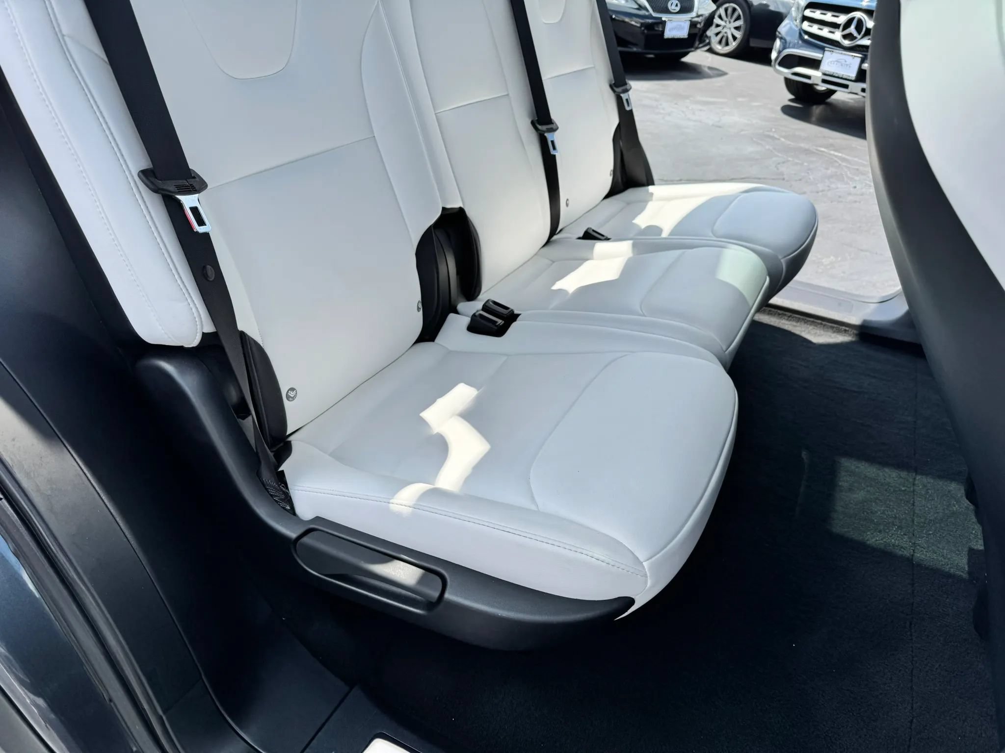 Used 2018 Tesla Model X 100D AWD/4WD image 16