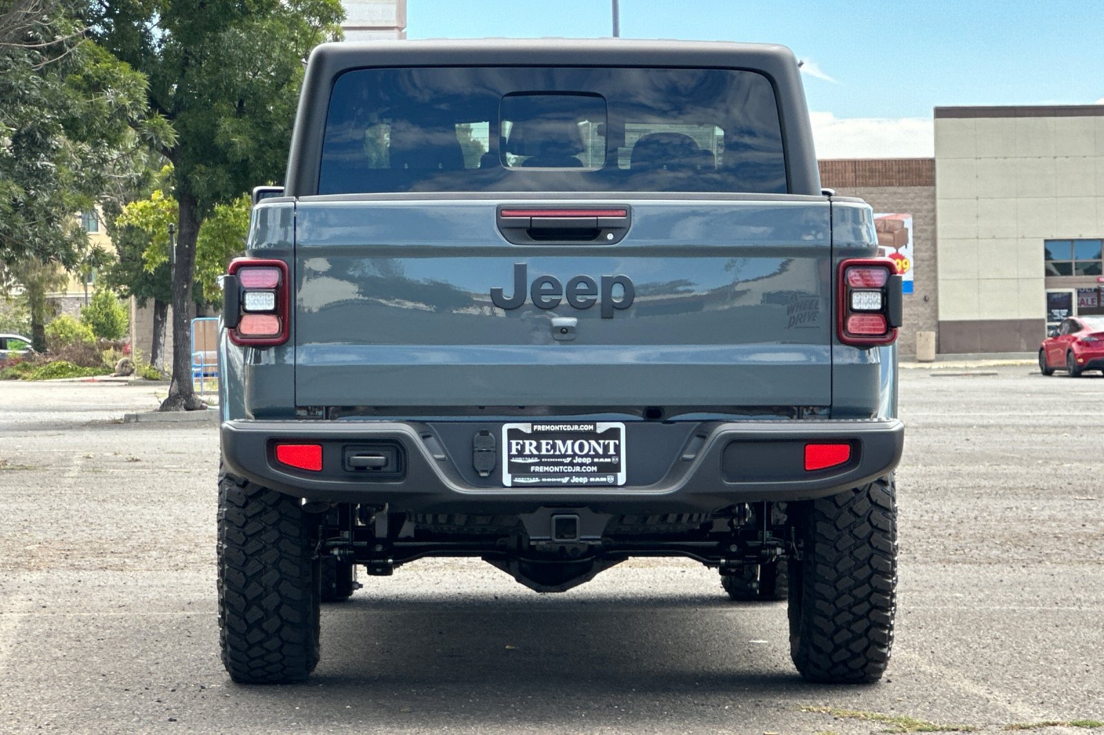 New 2026 Jeep Gladiator Sport AWD/4WD image 4