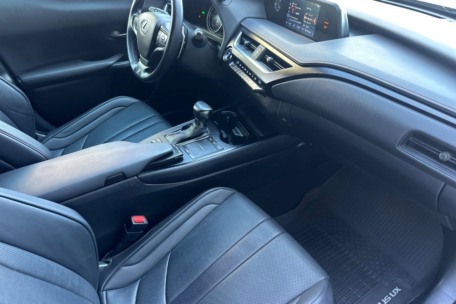 Certified 2022 Lexus UX 250h F Sport image 20