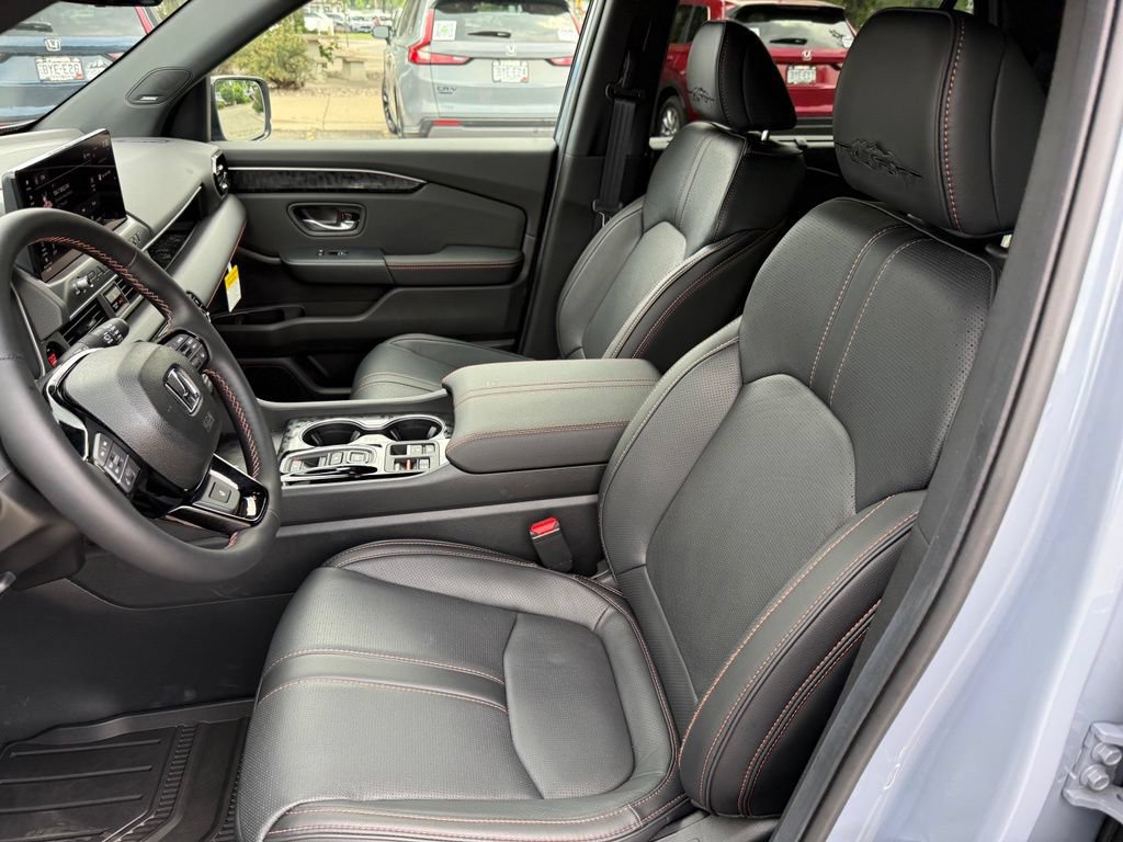 Certified 2026 Honda Passport TrailSport Elite image 12
