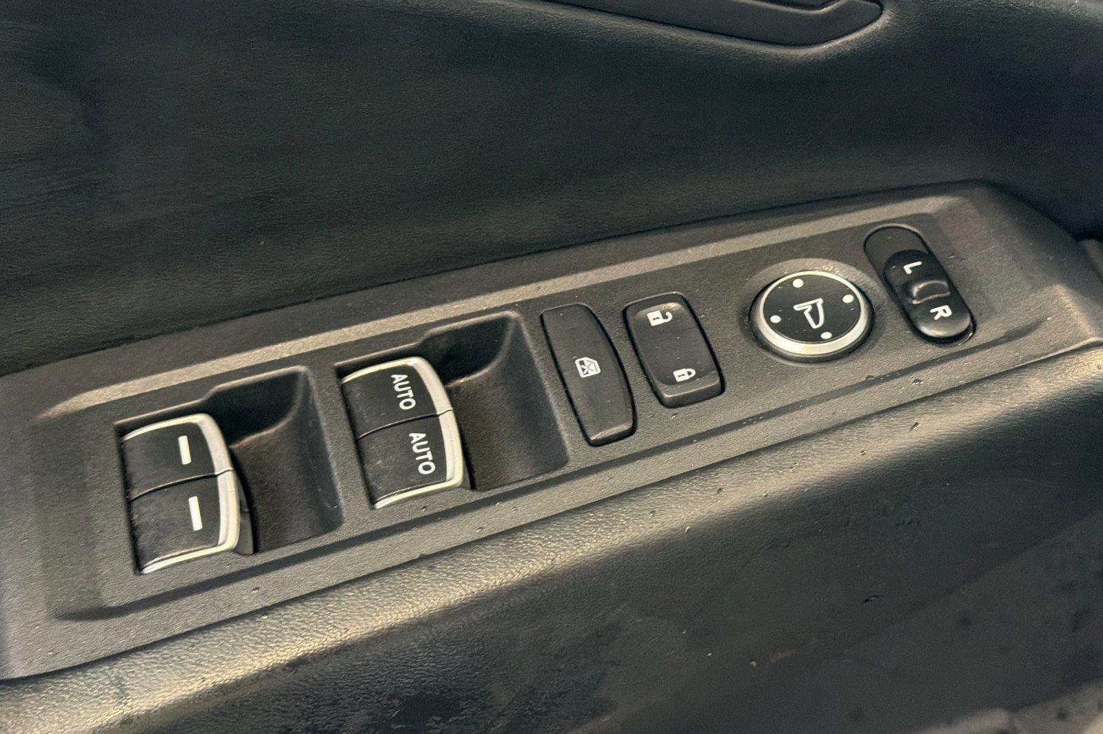 Certified 2023 Honda Accord EX image 13