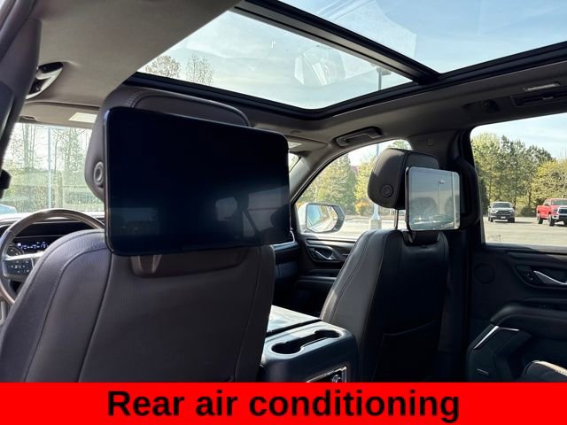 Used 2021 GMC Yukon XL Denali w/ Denali Premium Package image 25
