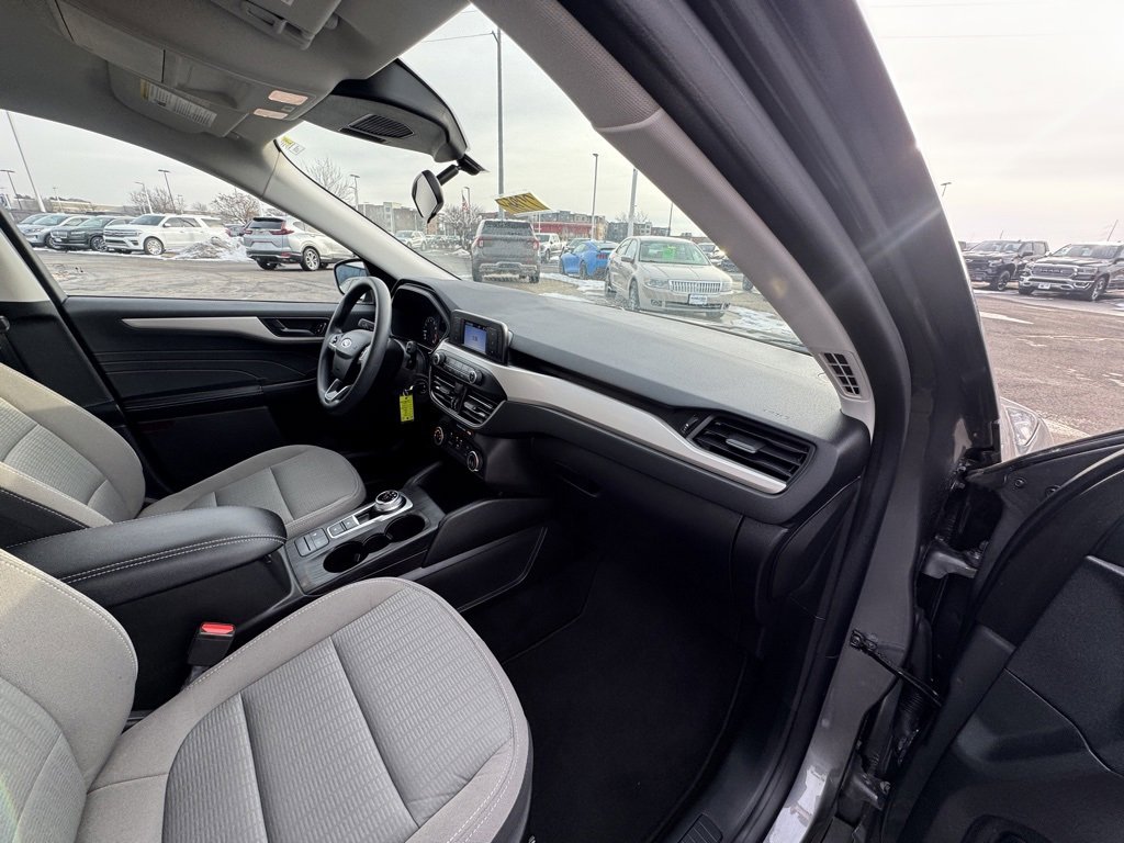 Certified 2022 Ford Escape S image 19