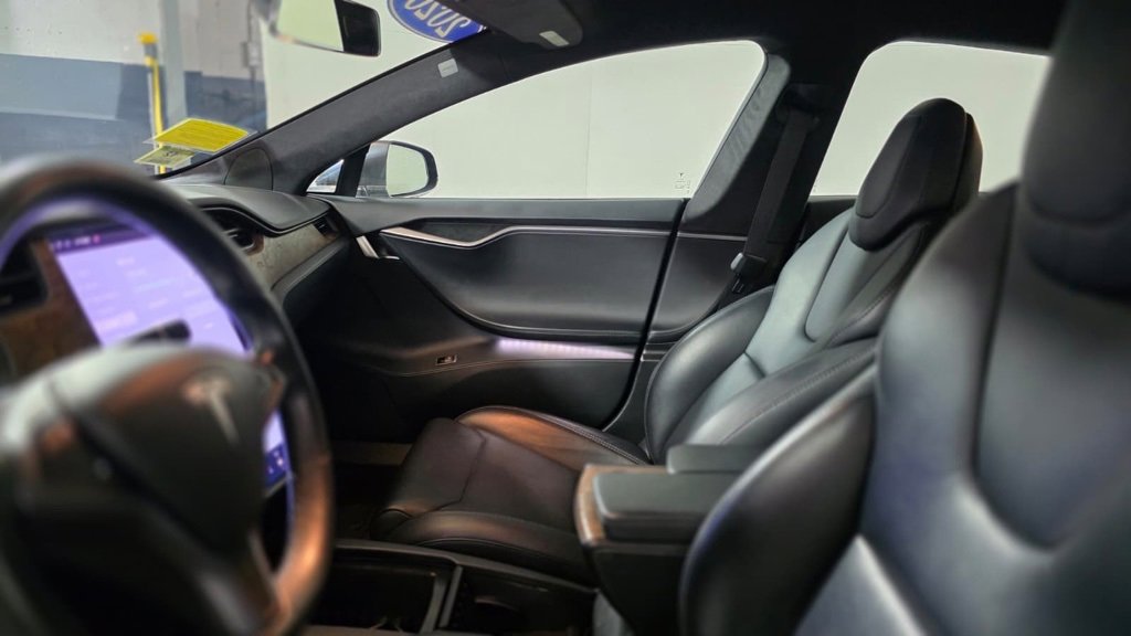 Used 2020 Tesla Model S AWD image 21