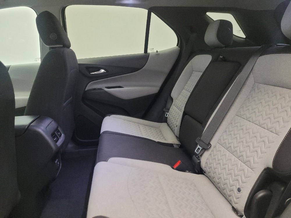 Used 2022 Chevrolet Equinox LS w/ LS Convenience Package image 18