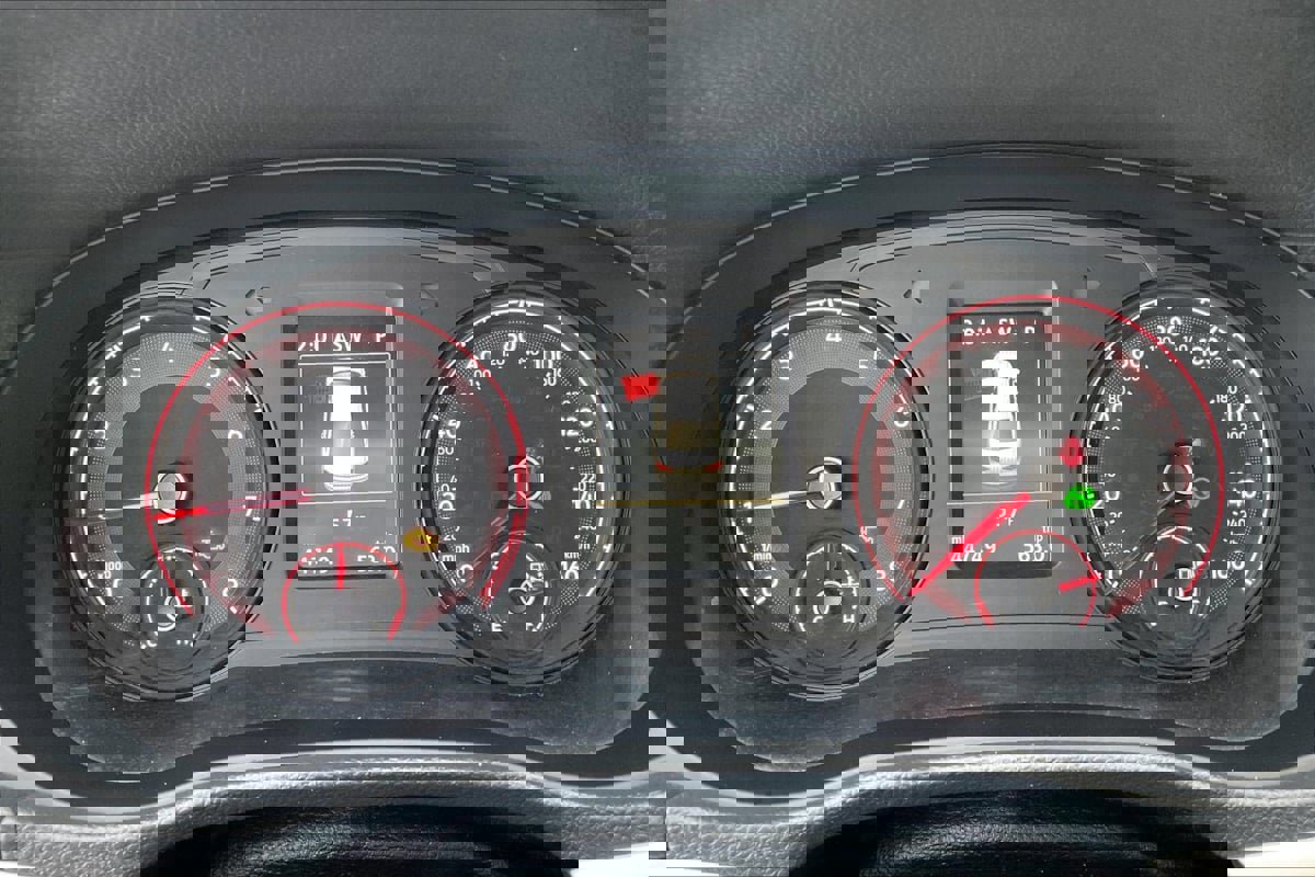 Used 2022 Volkswagen Passat 2.0T SE image 17