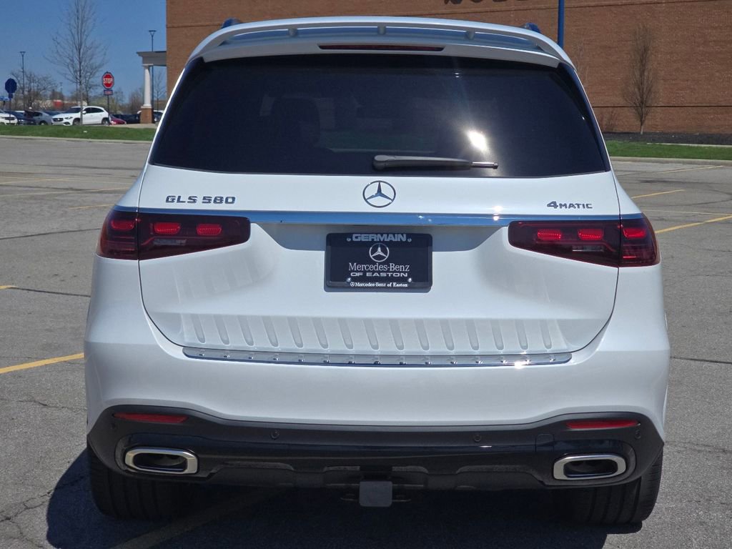 New 2026 Mercedes-Benz GLS 580 4MATIC image 15