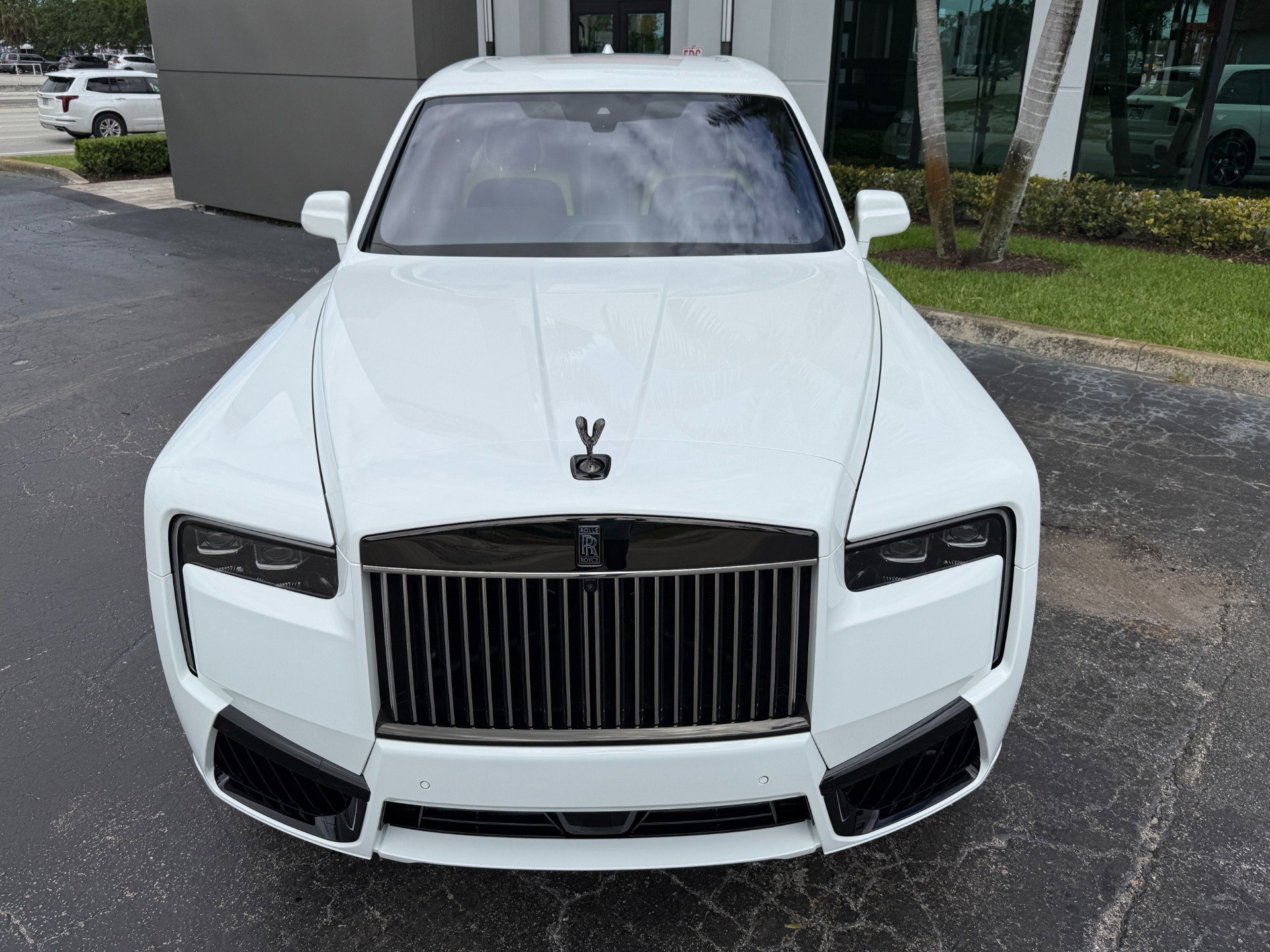 Used 2025 Rolls-Royce Cullinan Black Badge image 8