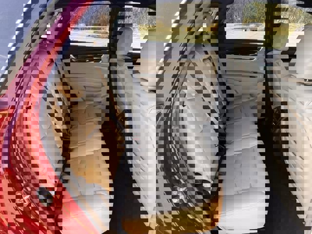 Used 2018 Cadillac XT5 Luxury w/ Driver Awareness Package image 30