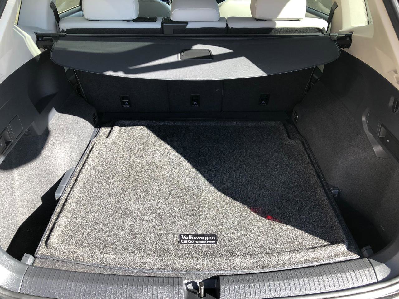 Used 2019 Volkswagen Tiguan SEL Premium image 31