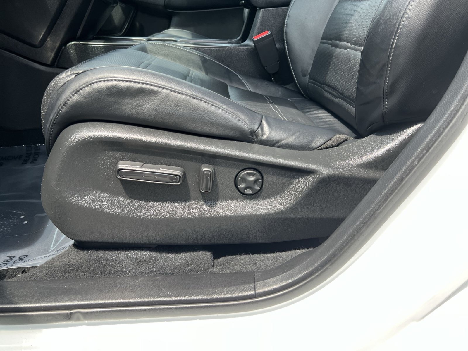 Used 2019 Honda CR-V Touring image 14