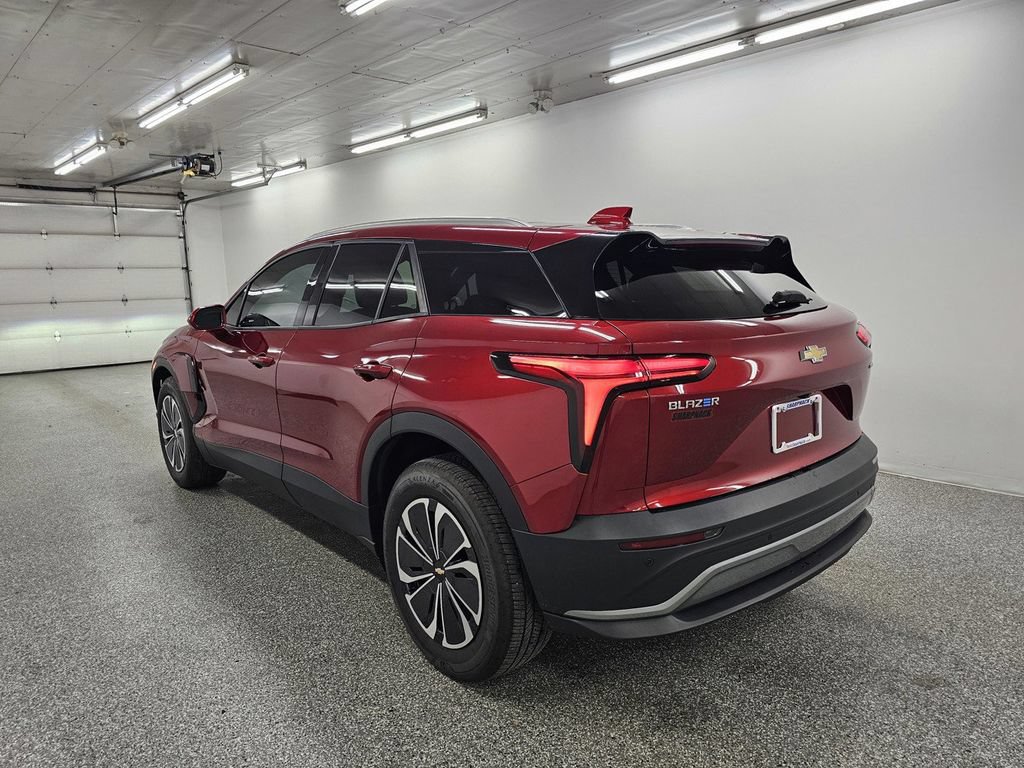 Used 2024 Chevrolet Blazer EV LT AWD/4WD image 7