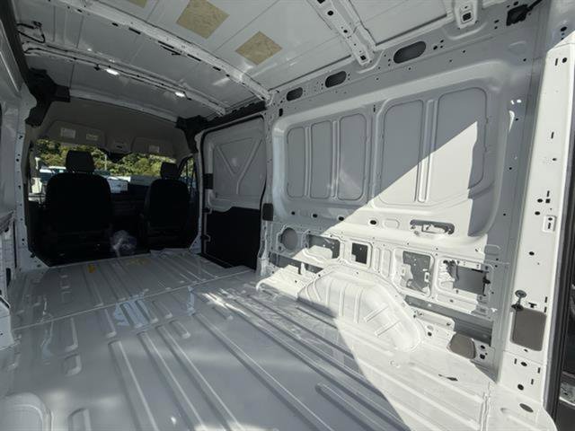 New 2026 Ford Transit 250 148 Medium Roof image 28