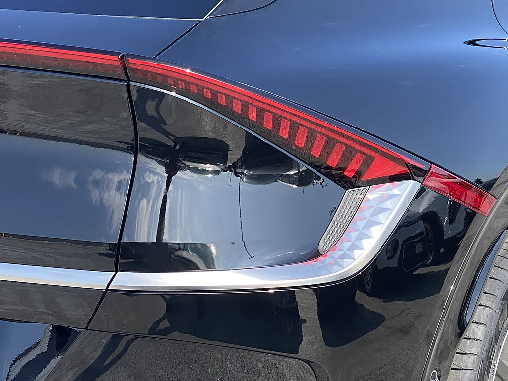 Used 2025 Kia EV6 Wind RWD image 4