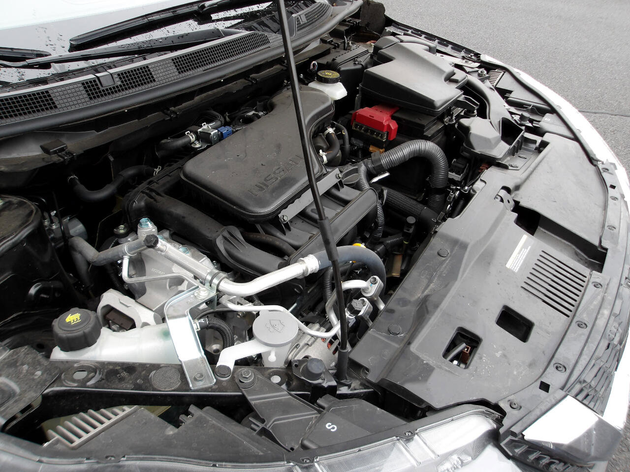 Used 2022 Nissan Rogue Sport SL w/ Premium Package image 23