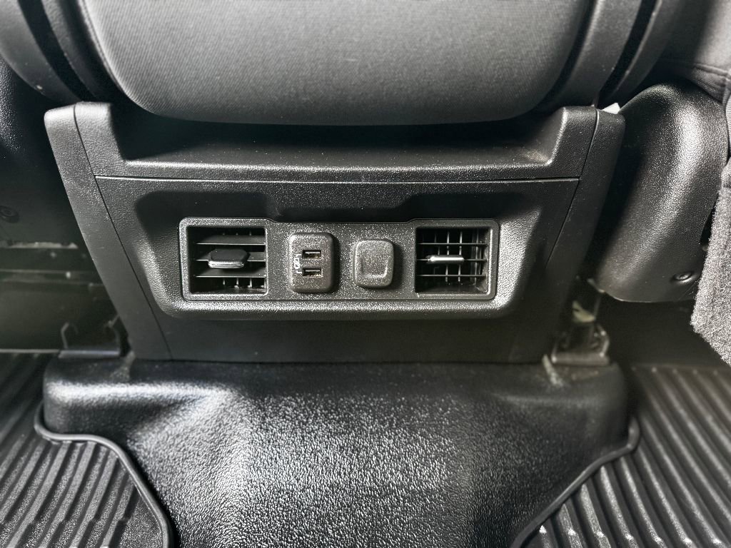 Used 2021 Chevrolet Silverado 1500 LT image 12