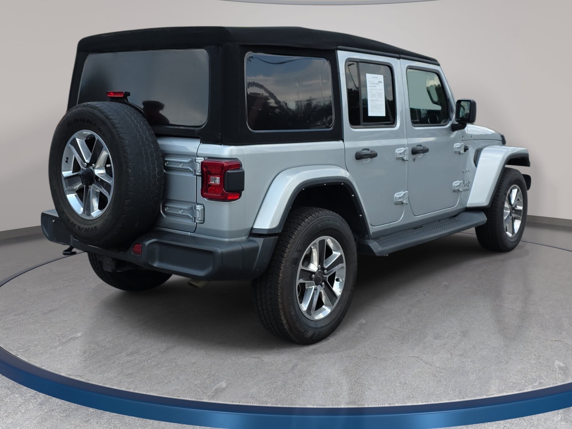 Used 2022 Jeep Wrangler Unlimited Sahara w/ LED Lighting Group AWD/4WD image 5