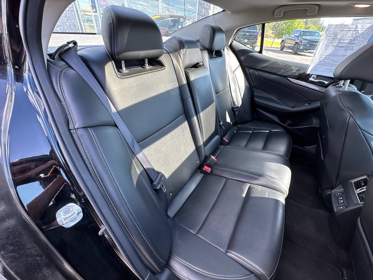 Used 2023 Nissan Maxima SL FWD image 21