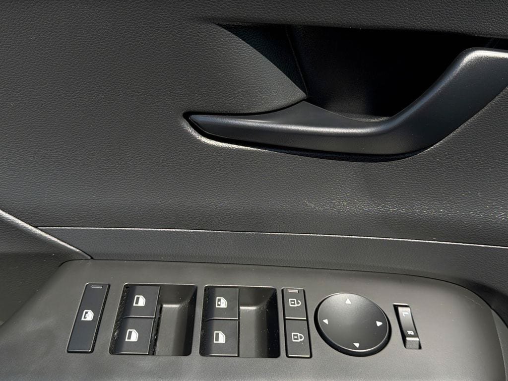 Certified 2024 Hyundai Kona SEL FWD image 16